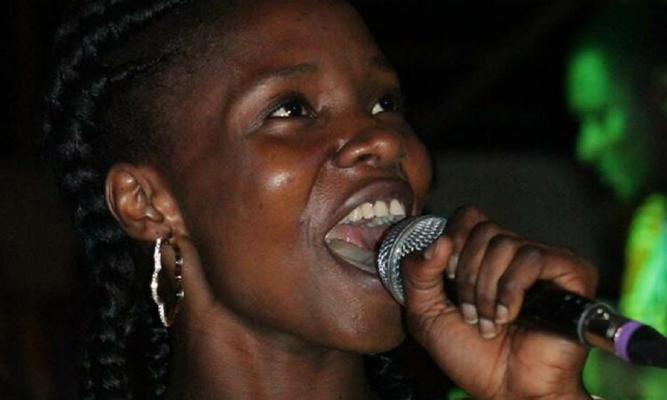 A l&rsquo;Eglise ne dirigez pas, adorez !